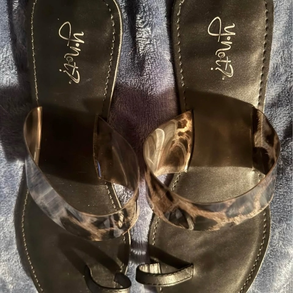 Vincci Black and Brown Women's Sandals